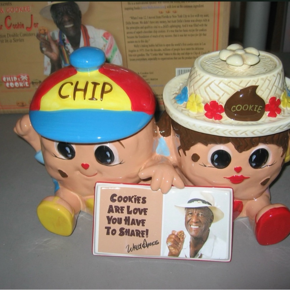 Rare Limited Edition “Chip & Cookie” Wally Amos Cookie Jar – Brand New in Box!